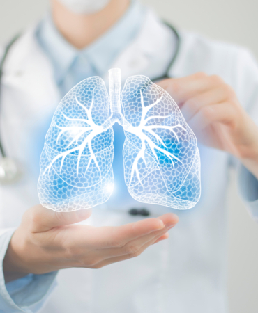 Female,Doctor,Holding,Virtual,Lungs,In,Hand.,Handrawn,Human,Organ,