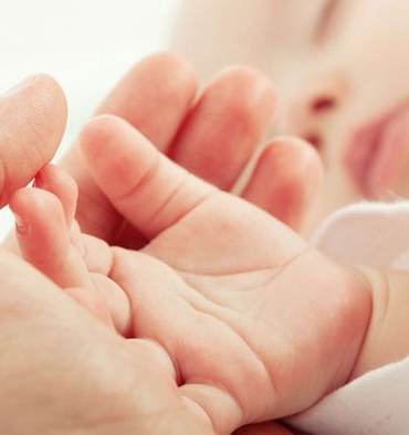 bebek-ile-ten-tene-temas-700x394