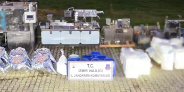 izmirde-dev-uyusturucu-operasyonu-16-ton-hap-ham-maddesi-ele-gecirildi