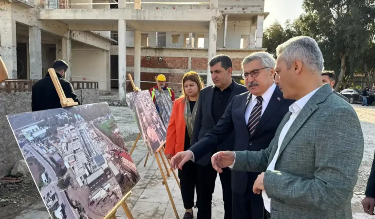 ak-parti-genel-baskan-yardimcisi-yayman-hatay-arkeoloji-muzesindeki-calismalari-inceledi