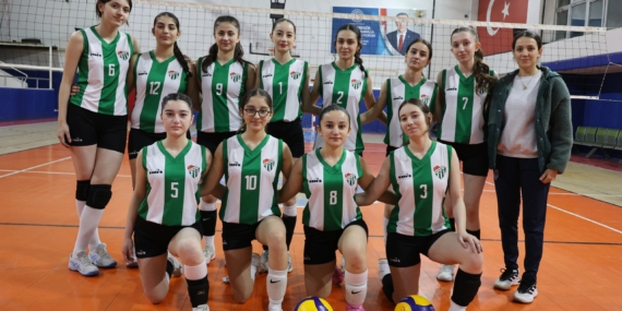 Artvinspor Voleybol Altyapısıyla Parlıyor