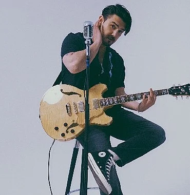 ilkay-sipahi-den-yeni-donem-sen-diye-3851