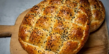 izmirde-ramazan-pidesi-30-liradan-satilacak-1771324051