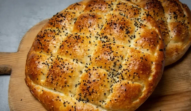 izmirde-ramazan-pidesi-30-liradan-satilacak-1771324051