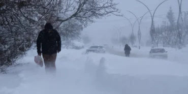 kar-yagisi-bircok-ilde-ulasimi-olumsuz-etkiliyor-1770725339