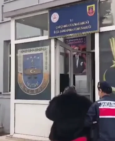 samsun-da-jandarma-dan-asilsiz-paylasima-gozalti-1771250534-347_large