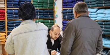 bayrampasa-belediyesinden-900-cocuga-900-mont