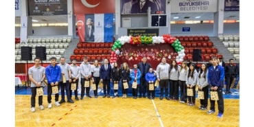 izmire-2025te-madalya-yagmuru-1