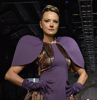 kraliceler-gecesi-kutnu-ipegi-tasarim-yarismasinda-gorkemli-defile