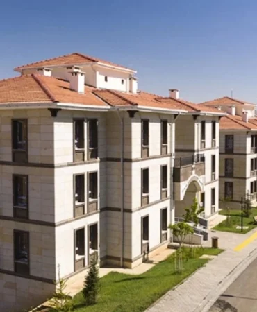 yuzyilin-konut-projesinde-kura-heyecani-suruyor